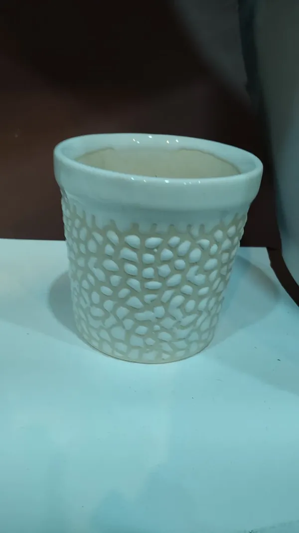 Textured Pebble Pattern Planter Pot