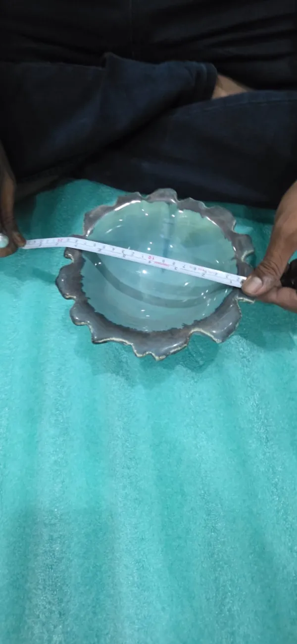 "Aura" Scalloped Ceramic Serving Bowl